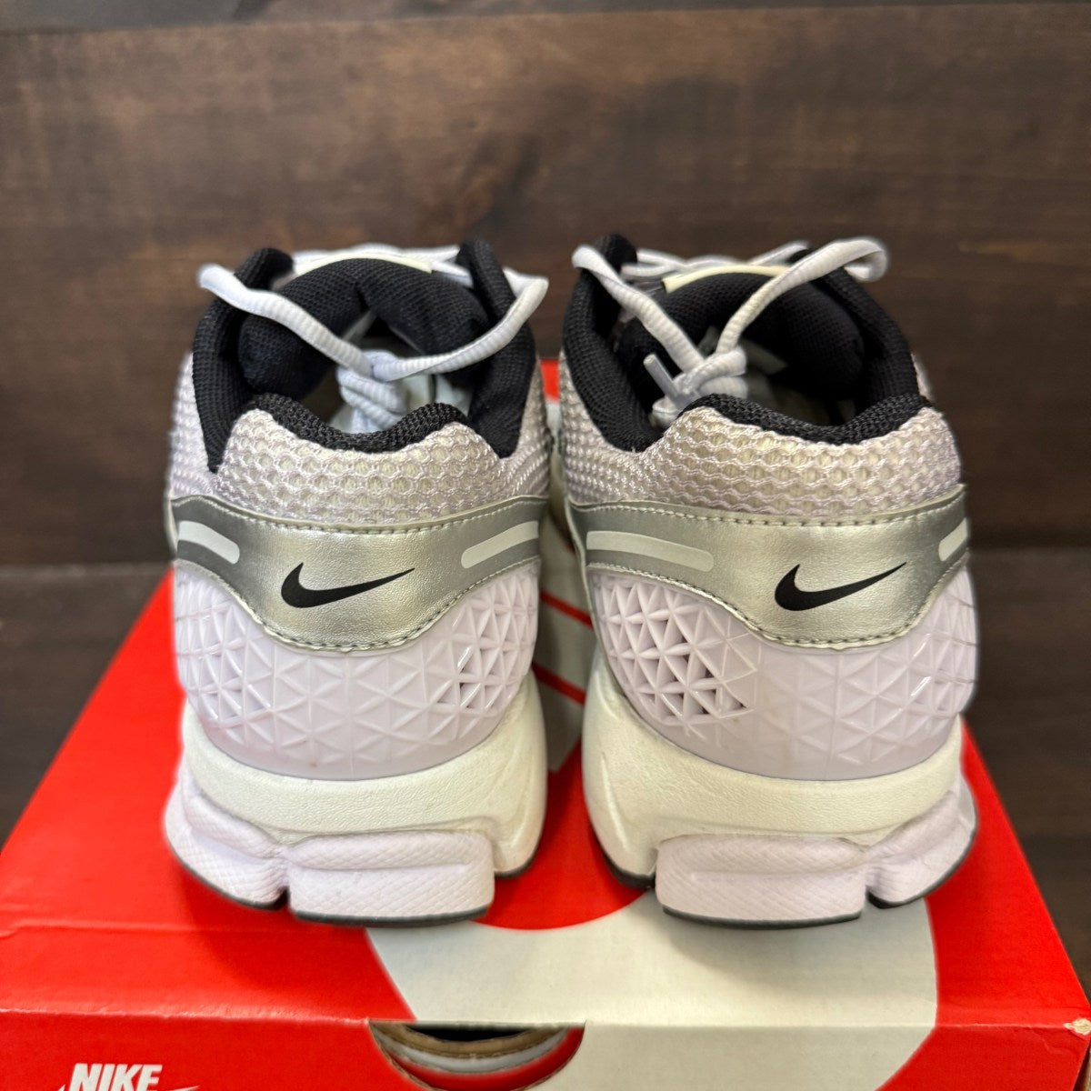 Nike Zoom Vomero 5 Barely Grape Photon Dust Summit White Metallic Silver (Women's) - Image 3