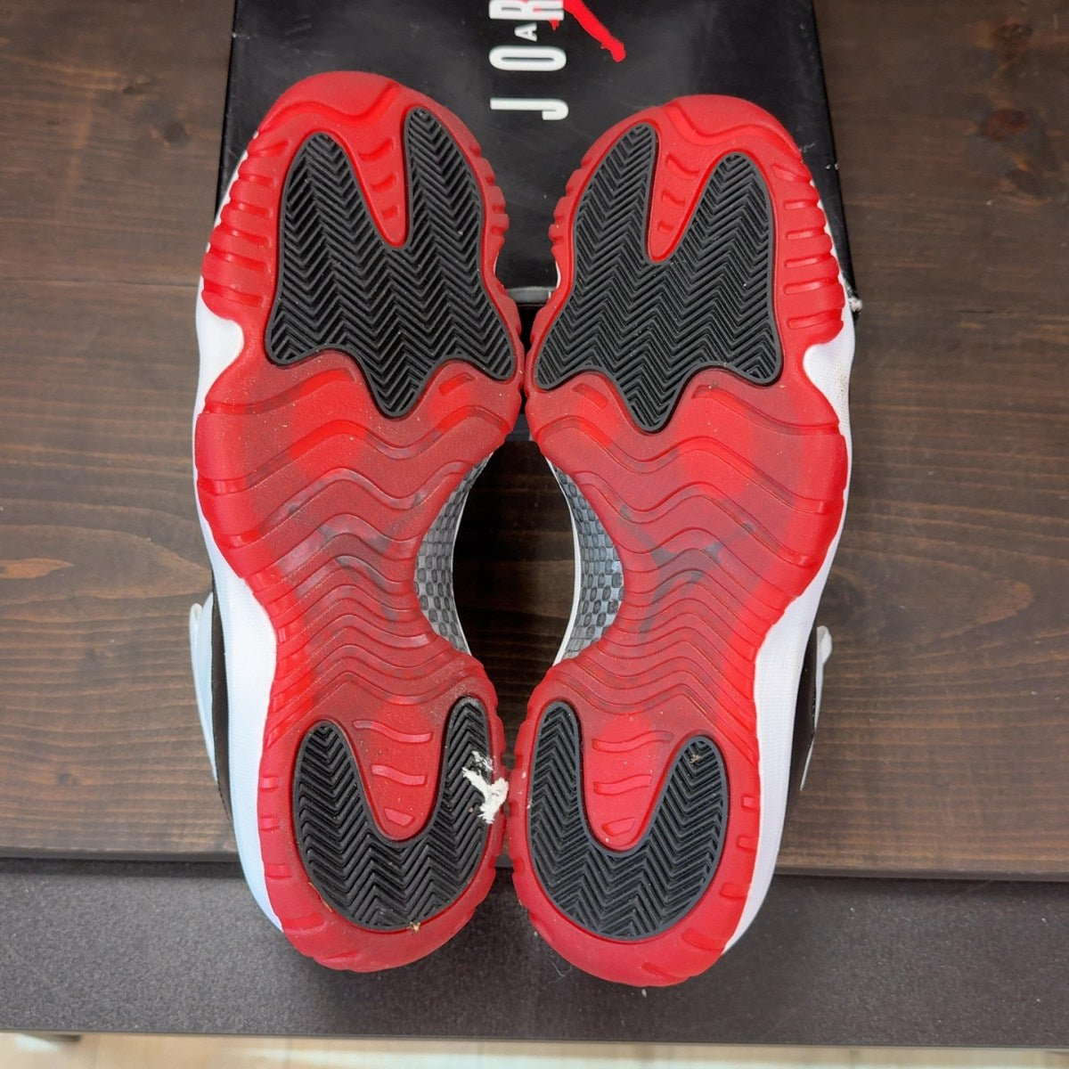 Jordan 11 Retro Low Concord Bred - Image 8