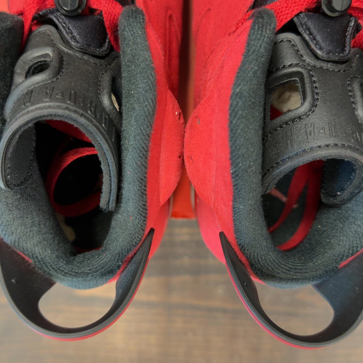Jordan 6 Retro Toro Bravo Size 8 (Pre-Owned) - aux