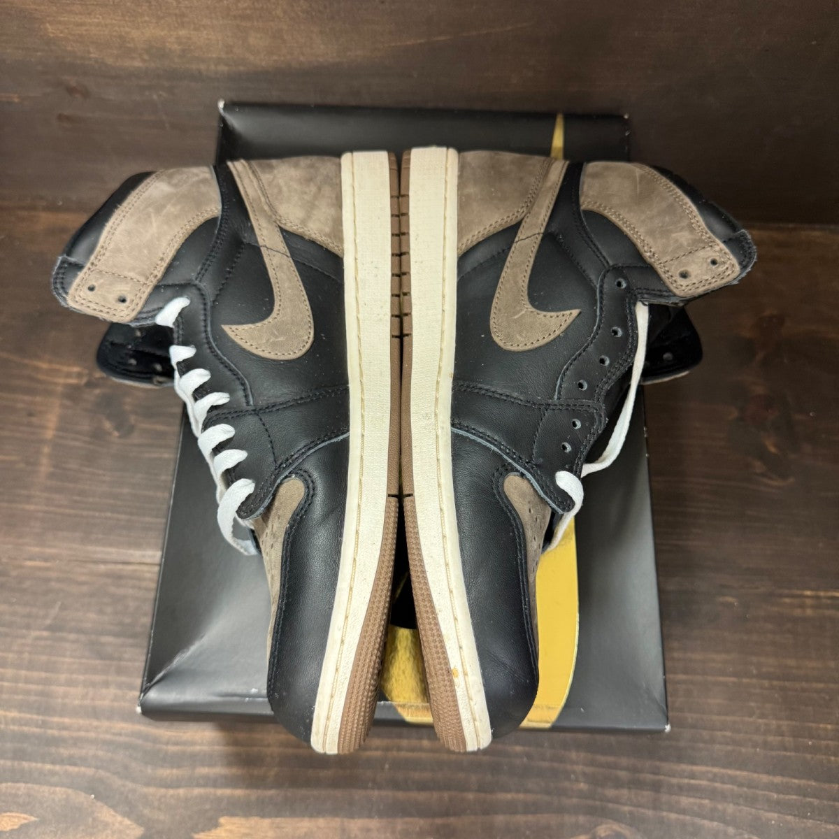 Jordan 1 Retro High OG Palomino - Image 4