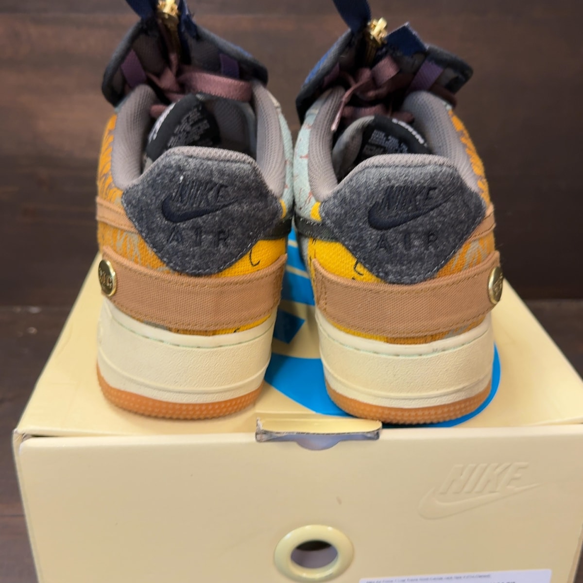 Nike Air Force 1 Low Travis Scott Cactus Jack - Image 5