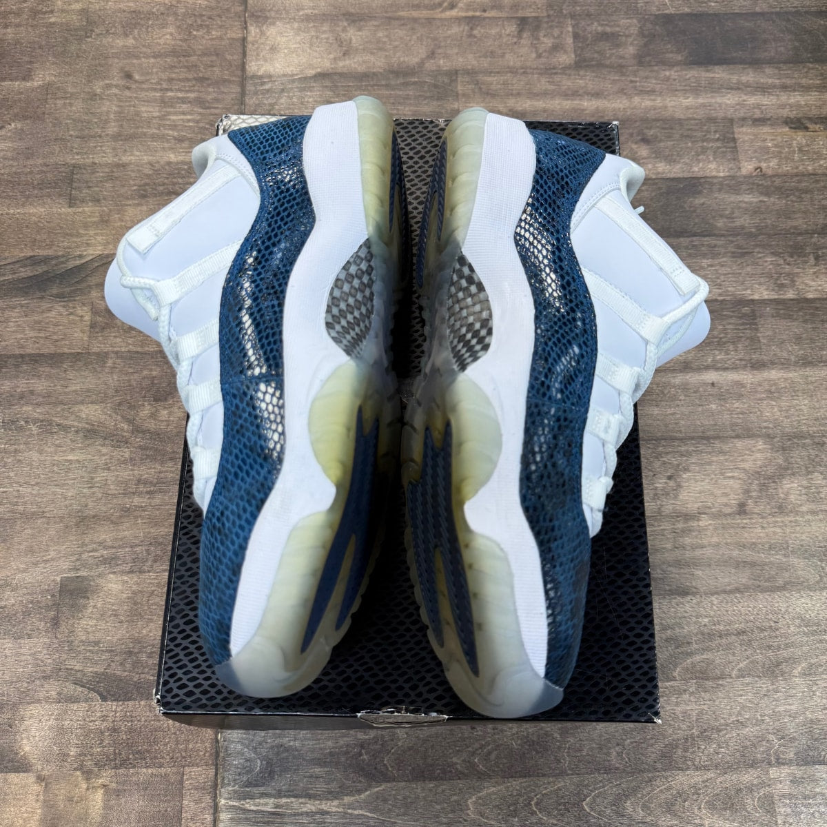 Jordan 11 Retro Low Snake Navy (2019) - Image 2