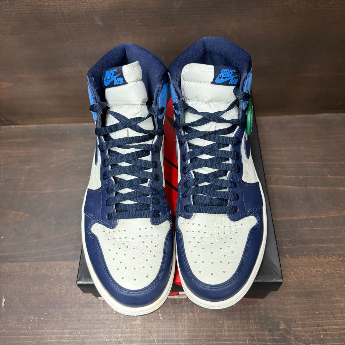 Jordan 1 Retro High Obsidian Size 11.5 (Pre-Owned) - back