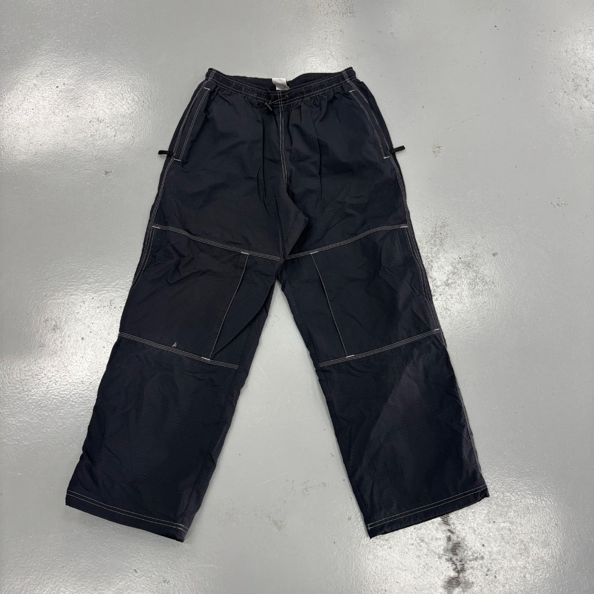 Supreme Nike Track Pant Black Size M (Pre-Owned) - Image 1