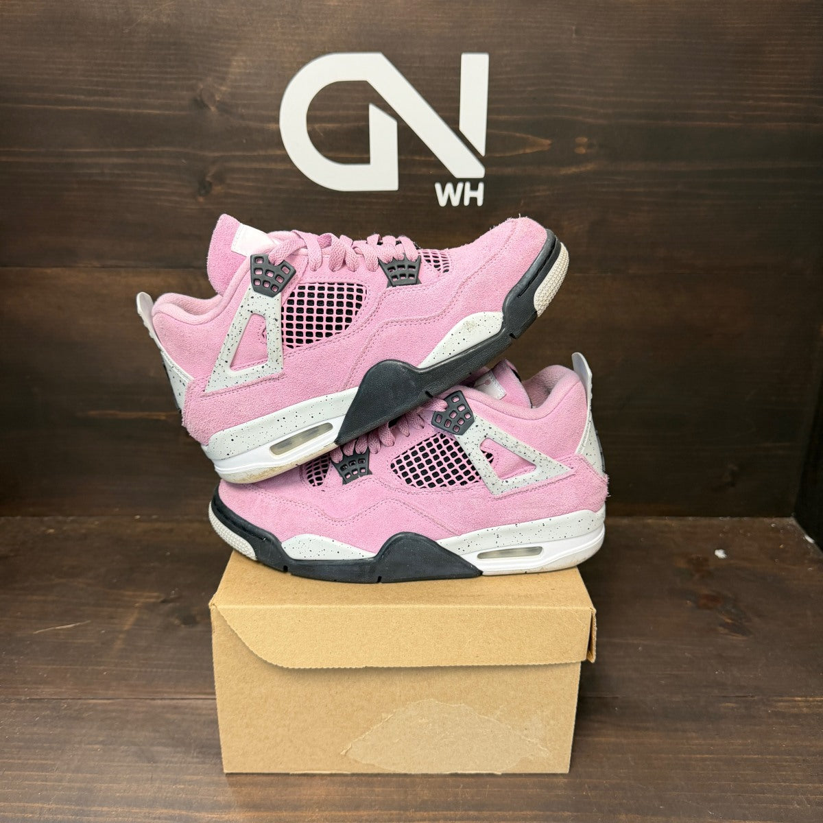 Jordan 4 Retro Orchid (Women's) Size 8W (Pre-Owned) - Image 1