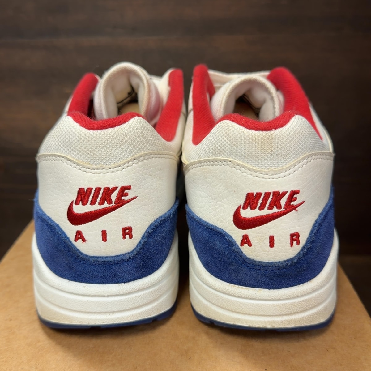 Nike Air Max 1 White Red Blue Size 11 (Pre-Owned) - Image 4