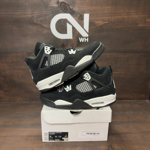 Jordan 4 Retro White Thunder (GS) - Image 1