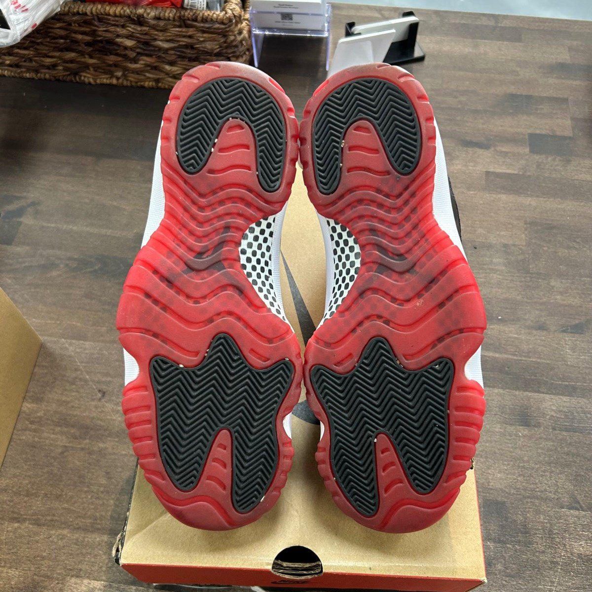 Jordan 11 Retro Playoffs Bred (2019) - Image 5