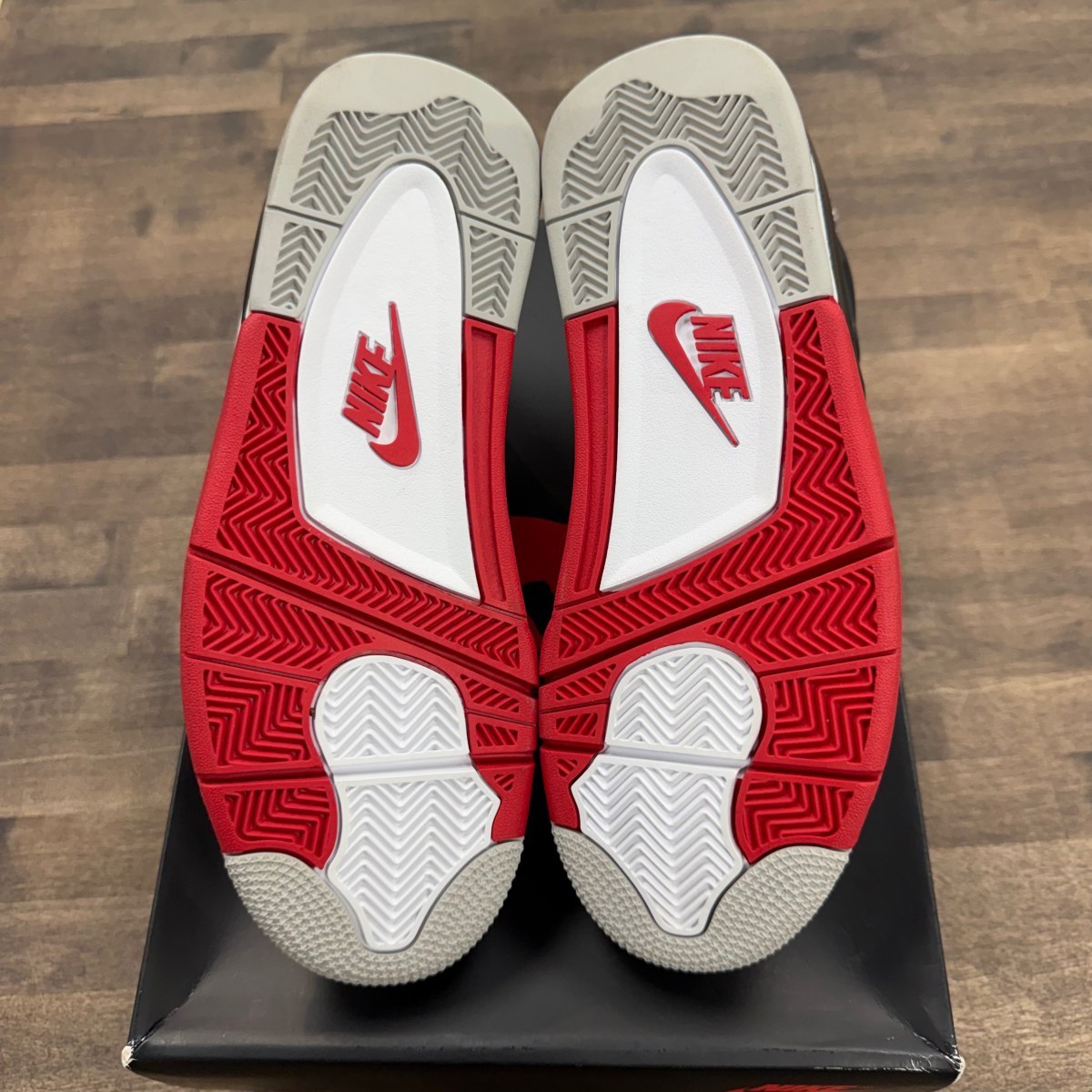 Jordan 4 Retro Fire Red (2020) - Image 5