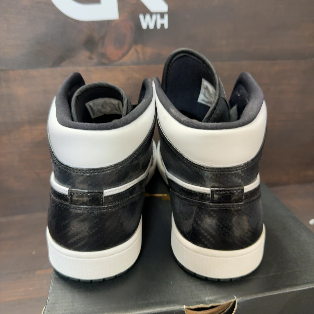 Jordan 1 Mid Carbon Fiber - Image 5