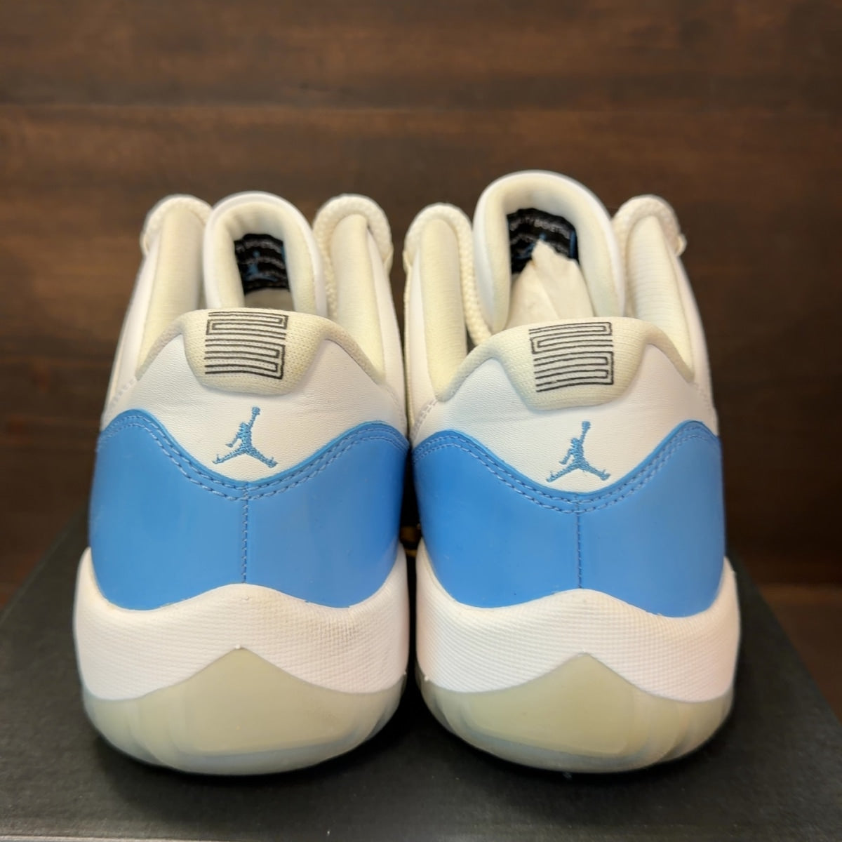 Jordan 11 Retro Low University Blue (2017) - Image 4