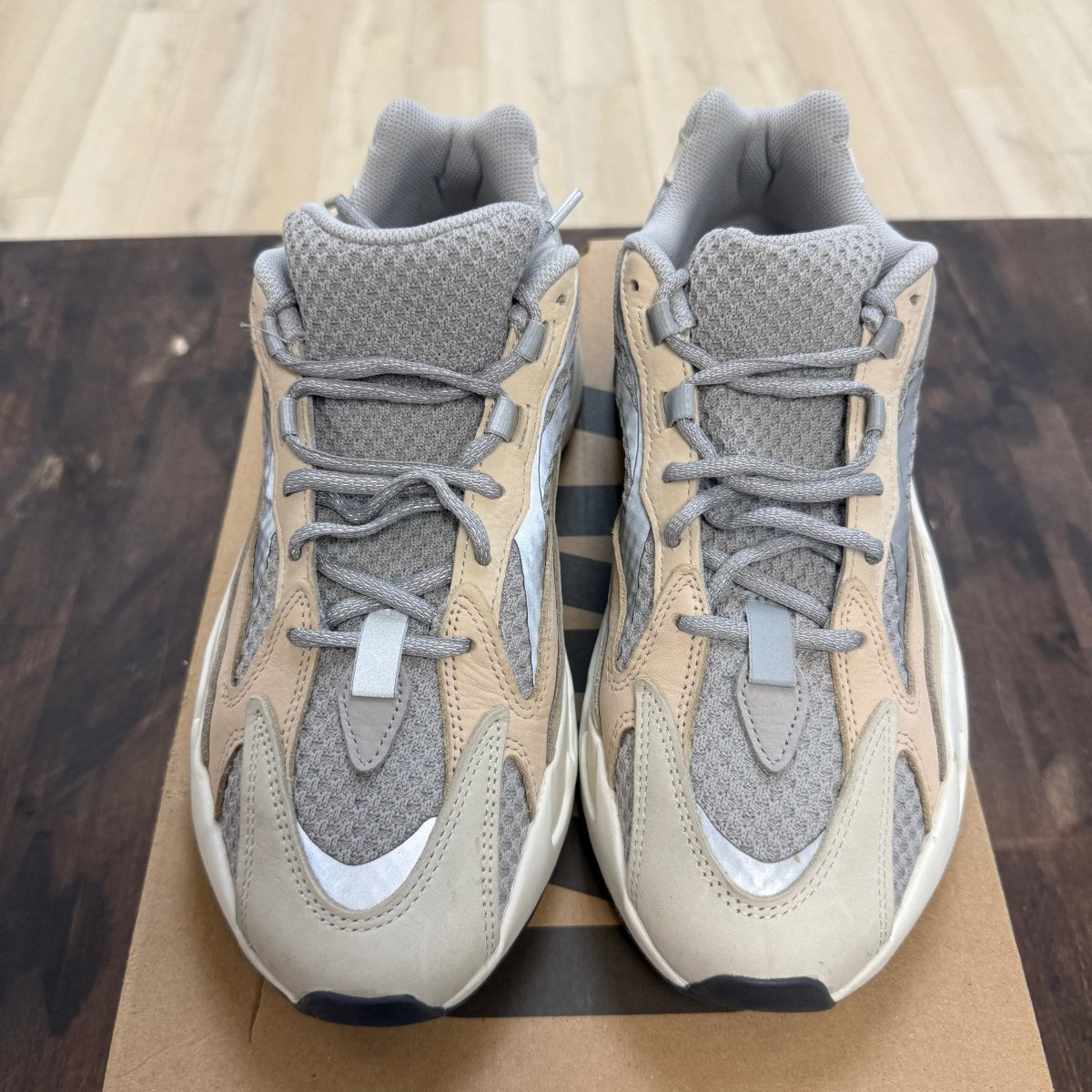adidas Yeezy Boost 700 V2 Cream - Image 2