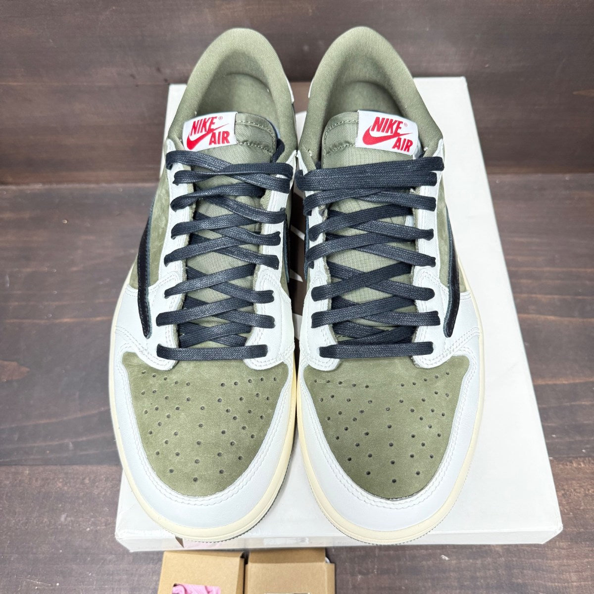 Jordan 1 Retro Low OG SP Travis Scott Medium Olive - Image 2