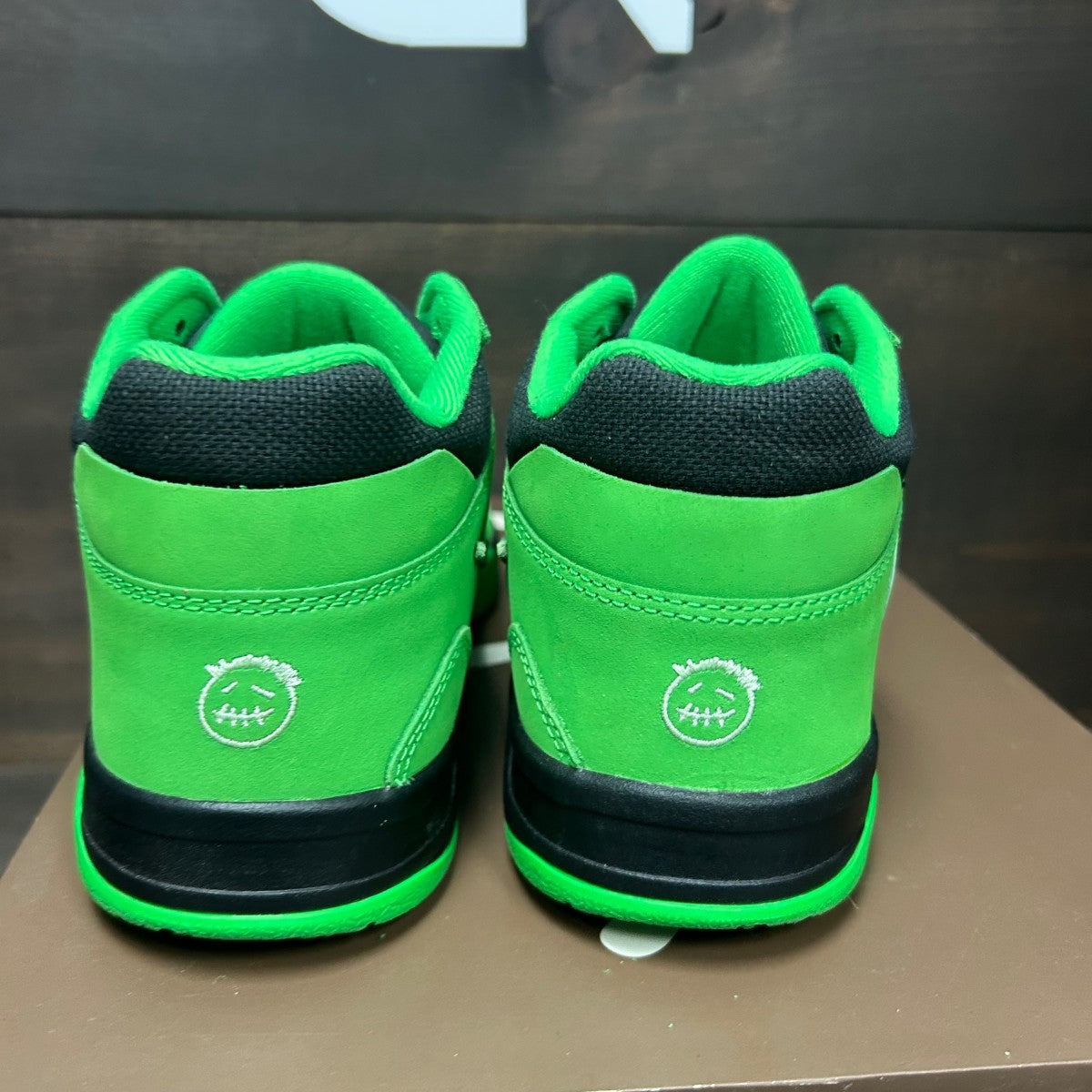 Jordan CJ1 T-Rexx Travis Scott Green Spark - Image 5