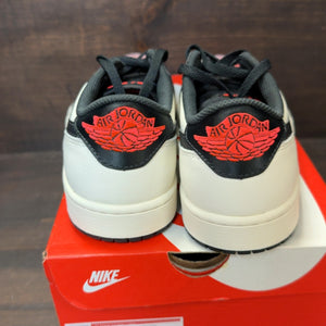 Jordan 1 Retro Low OG PSG Paris Saint-Germain Size 9 (Pre-Owned) - Image 4