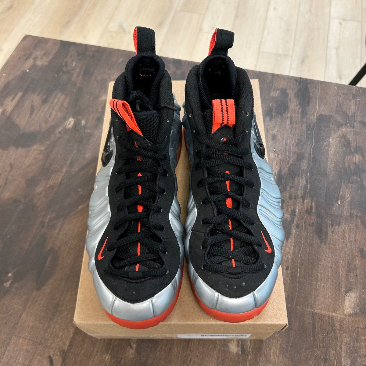 Nike Air Foamposite Pro Bright Crimson Size 10 (Pre-Owned) - Image 2