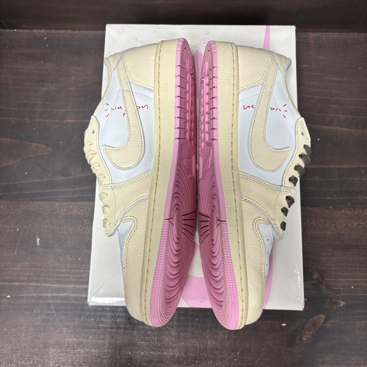 Jordan 1 Retro Low OG SP Travis Scott Shy Pink - Image 4