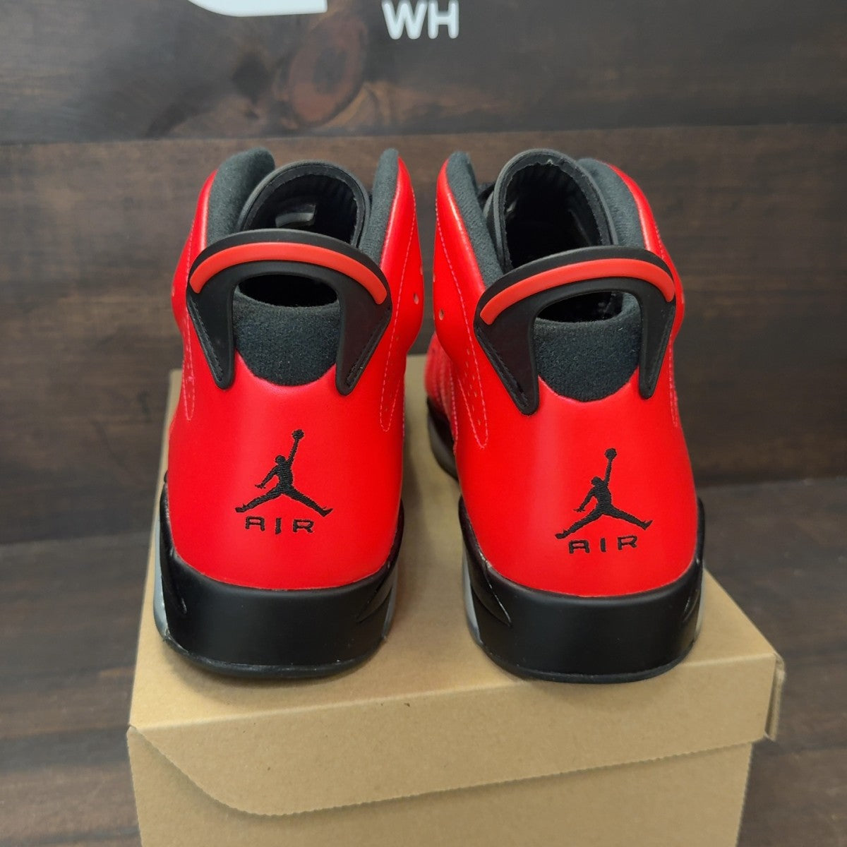 Jordan 6 Retro Infrared 23 (Toro) Size 11.5 (Pre-Owned) - Image 4