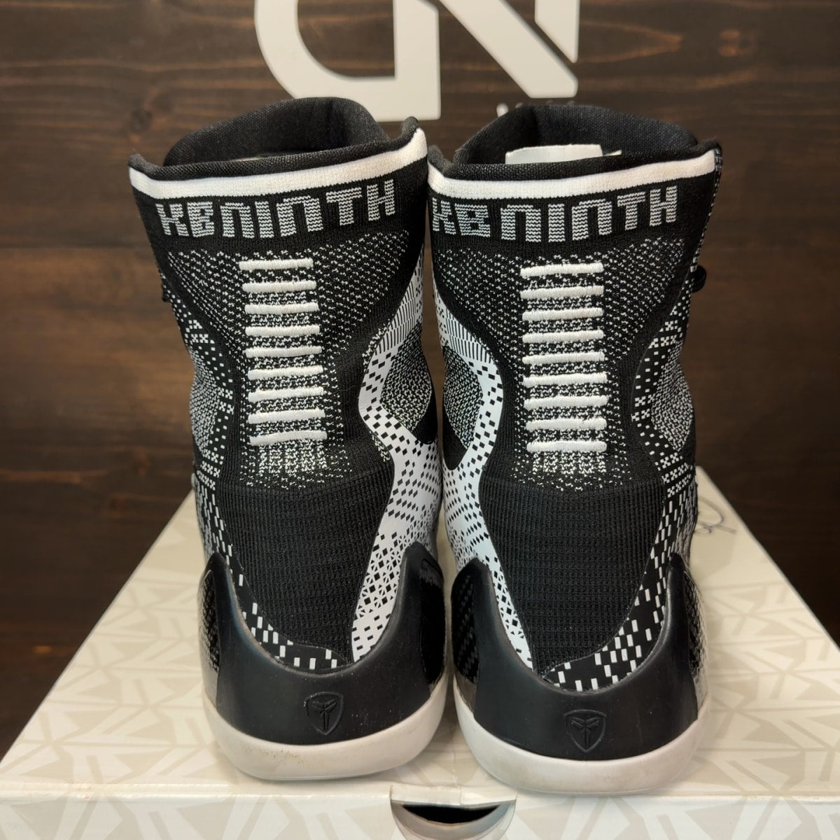 Nike Kobe 9 Elite Black History Month Size 12 (Pre-Owned)