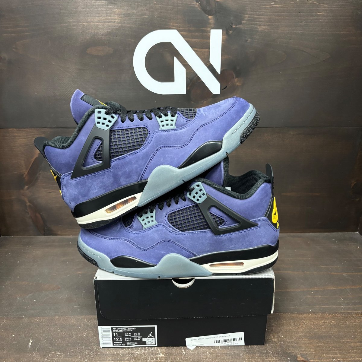Jordan 4 Retro Lakers Size 11 (Pre-Owned) - front