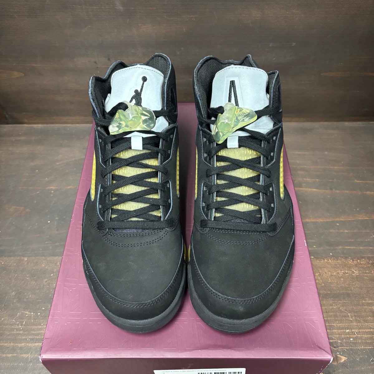 Jordan 5 Retro A Ma Maniére Dusk Size 9 (Pre-Owned) - side