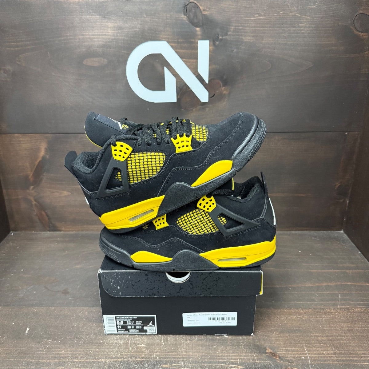 Jordan 4 Retro Thunder (2023) - Image 1