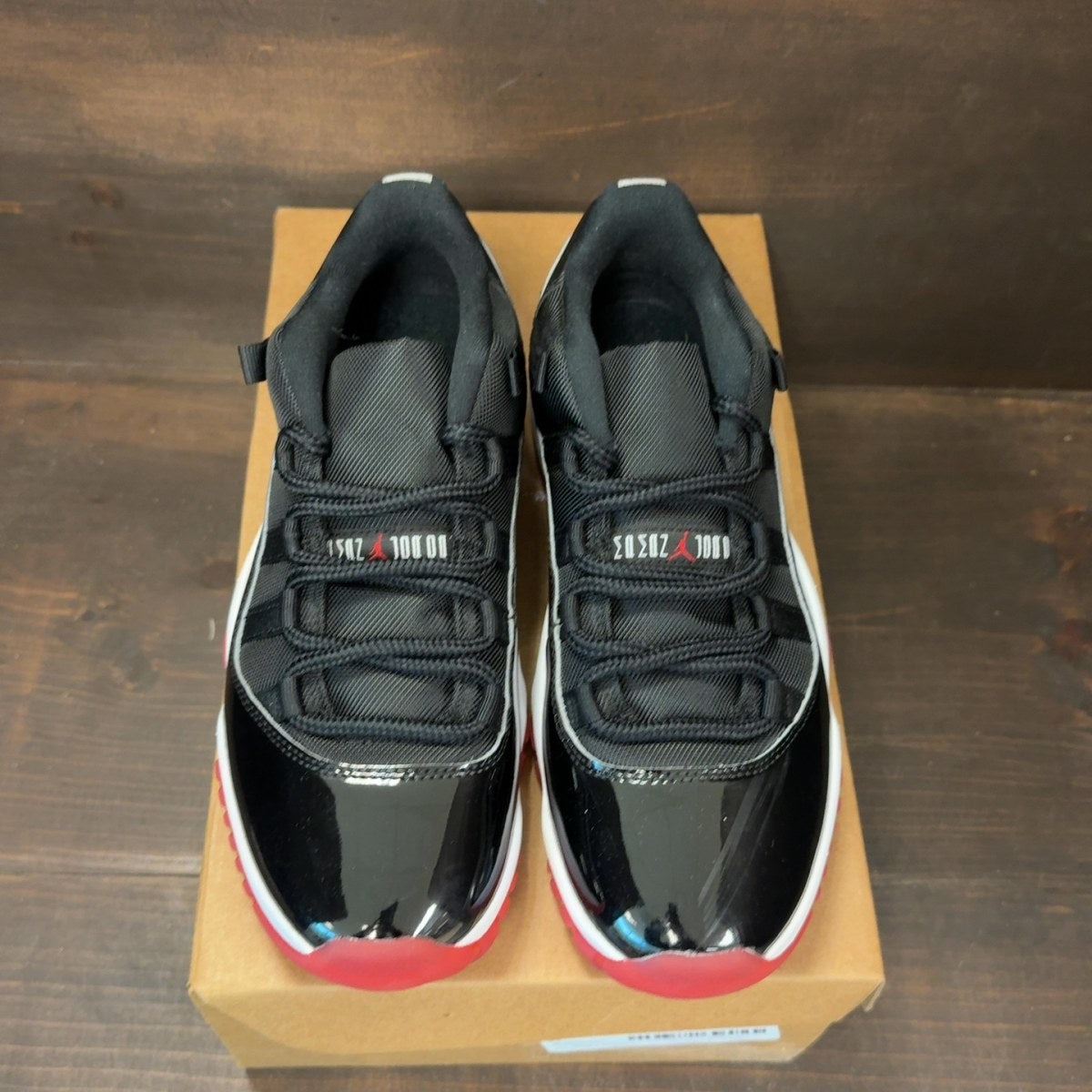 Jordan 11 Retro Low Bred (2025) Size 8.5 (Pre-Owned) - Image 3