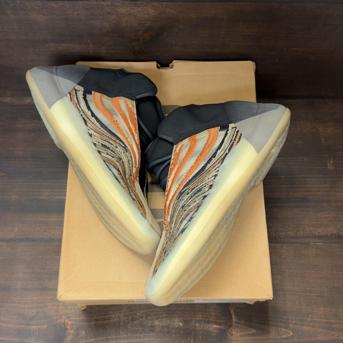 adidas Yeezy QNTM Flash Orange - Image 2