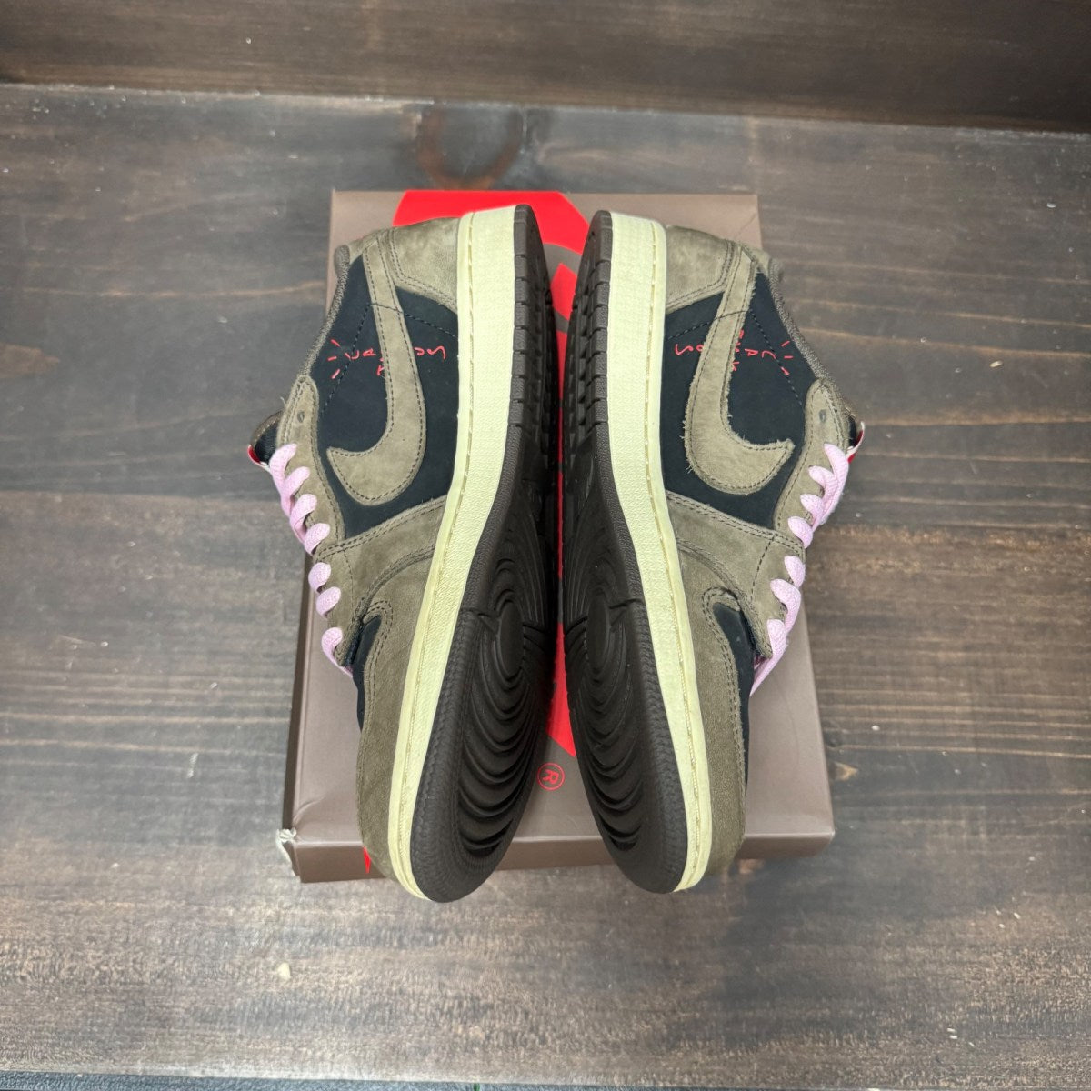 Jordan 1 Retro Low OG SP Travis Scott Mocha - Image 4