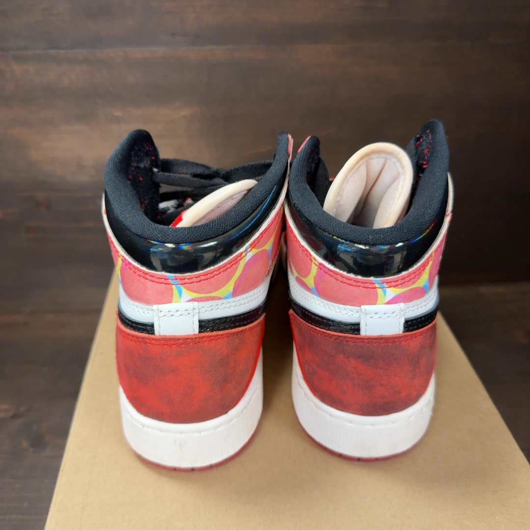 Jordan 1 Retro High OG Spider-Man Across the Spider-Verse (GS) Size 5Y (Pre-Owned) - Image 4