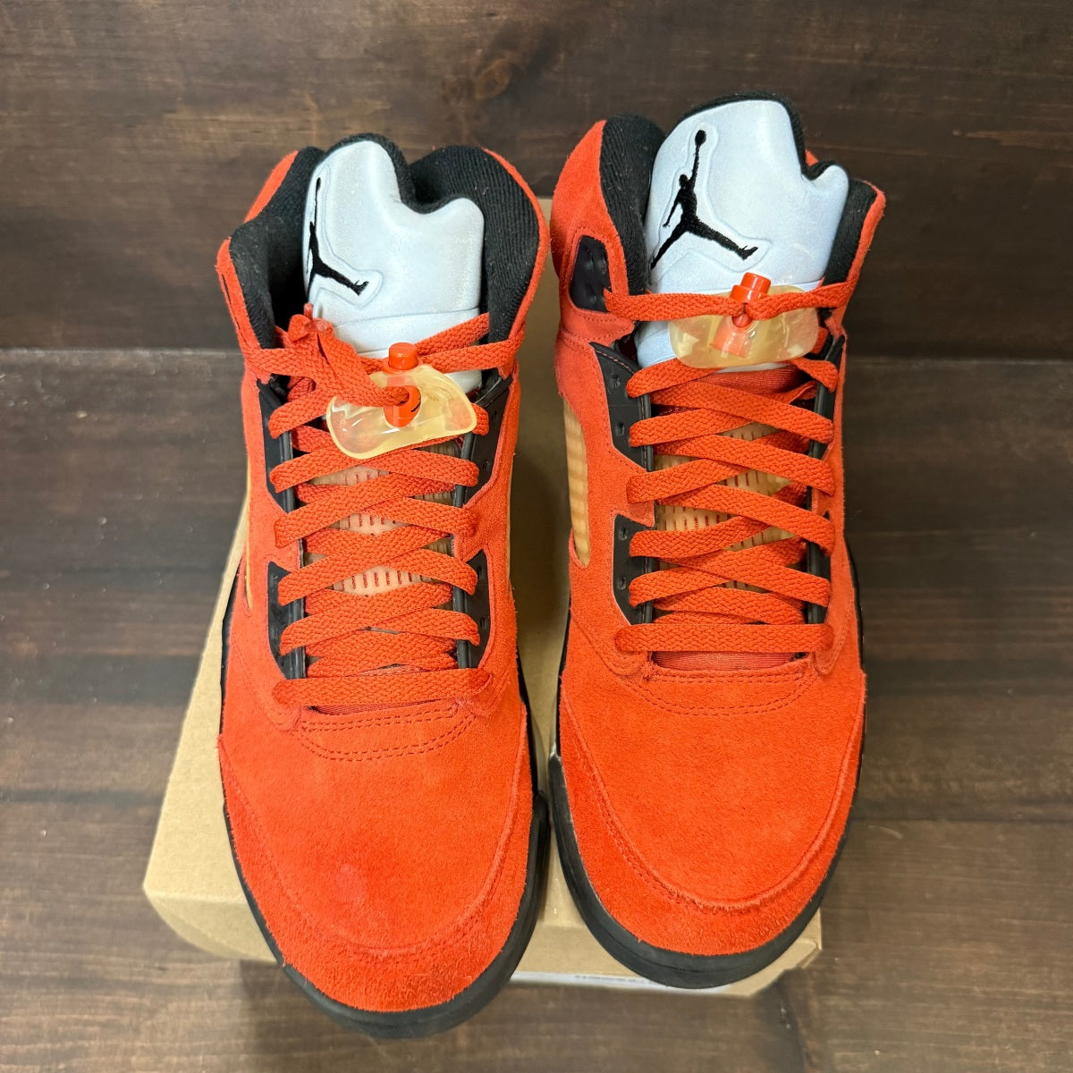 Jordan 5 Retro Dunk on Mars (Women's) Size 11W (Pre-Owned) - Image 2