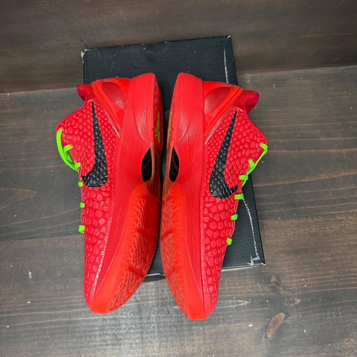 Nike Kobe 6 Protro Reverse Grinch Size 11.5 (Pre-Owned) - side