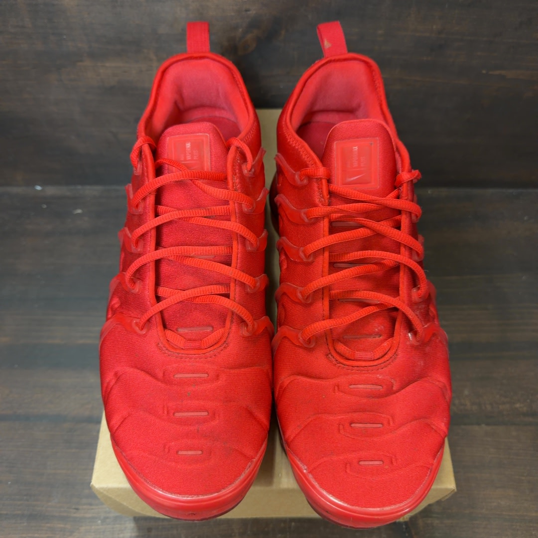 Nike Air VaporMax Plus Triple Red Size 11 (Pre-Owned) - Image 3
