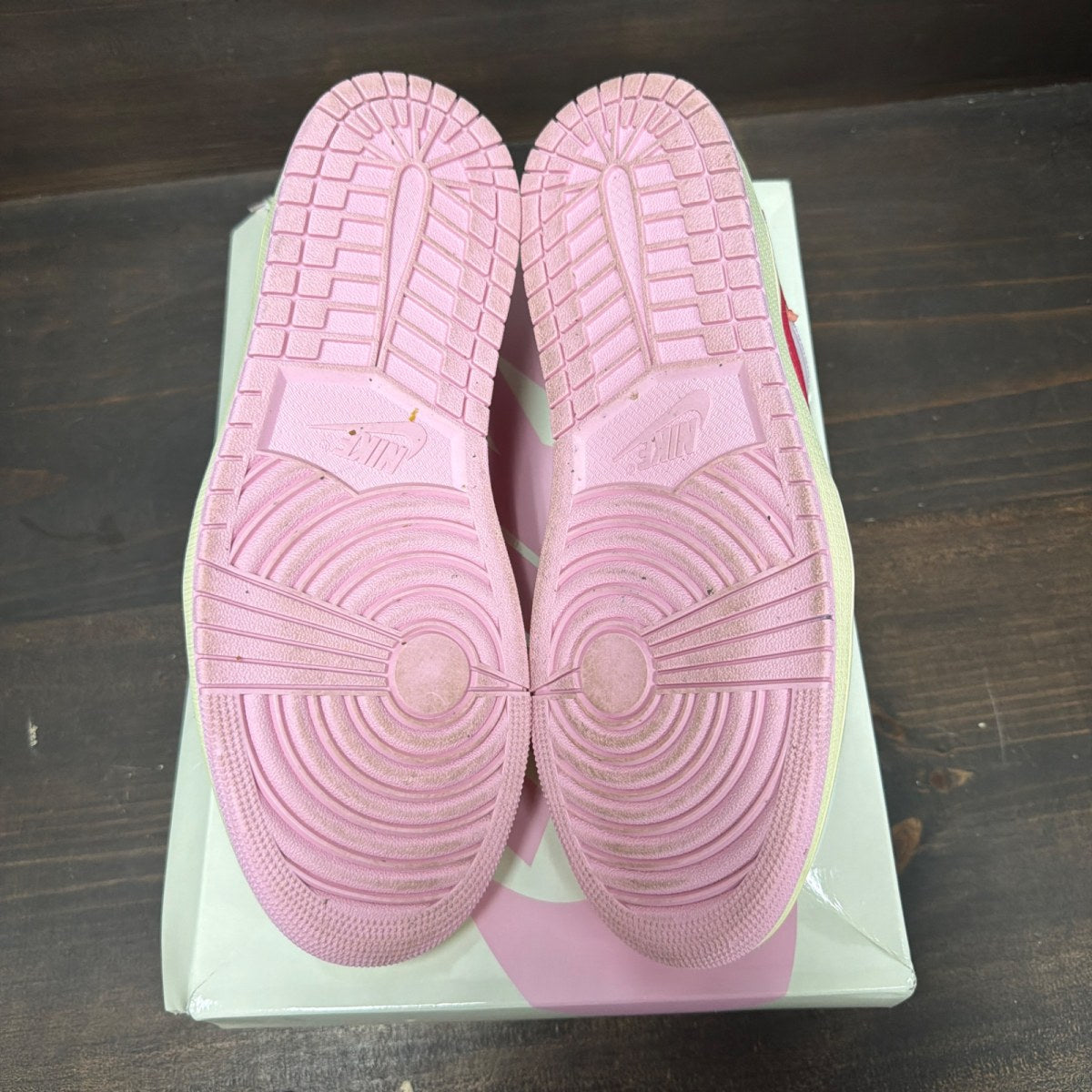 Jordan 1 Retro Low OG SP Travis Scott Sail Tropical Pink - Image 5