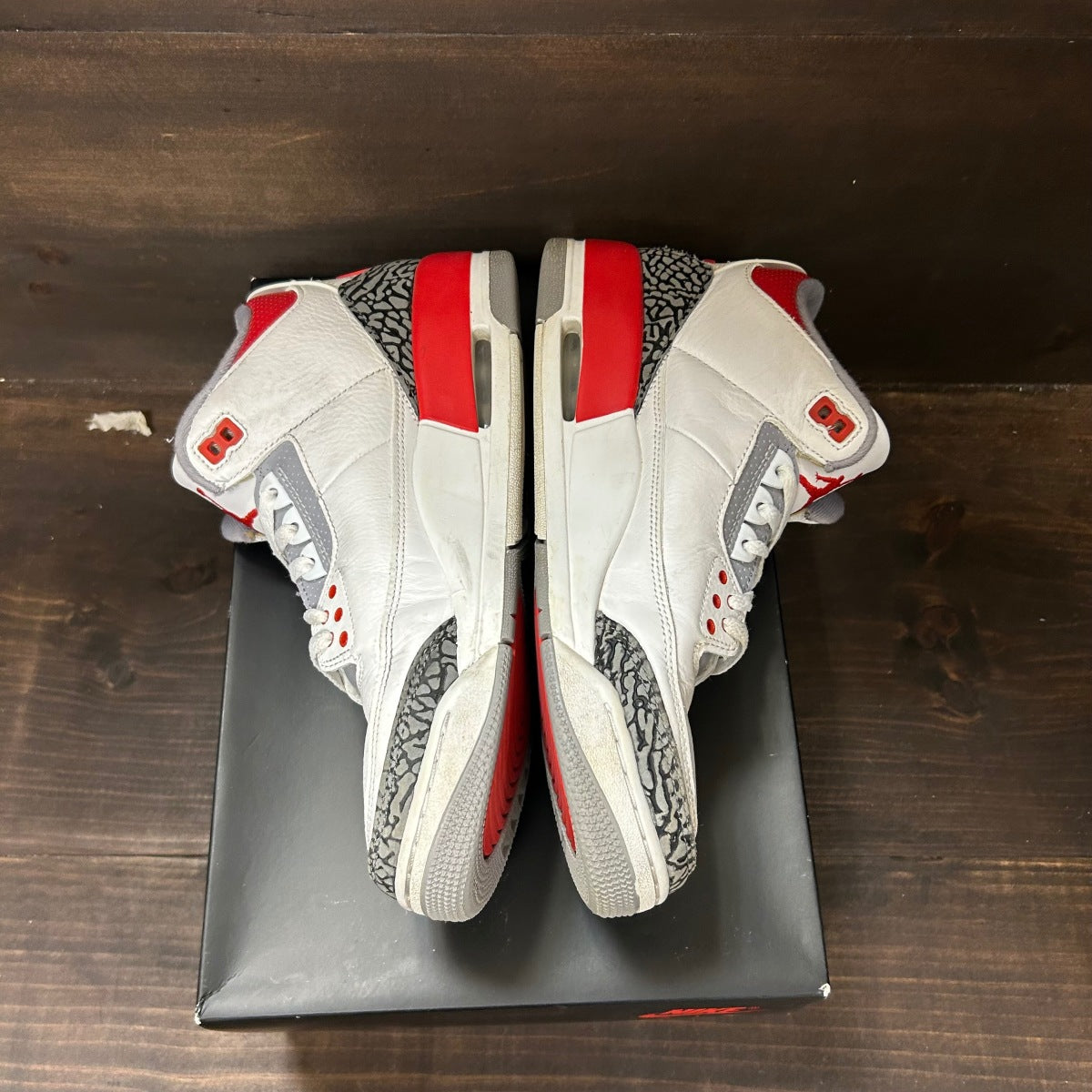 Jordan 3 Retro Fire Red (2022) - Image 4