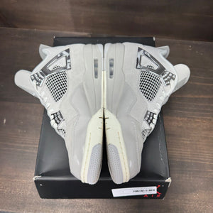 Jordan 4 Retro Frozen Moments (Women's) - Image 4