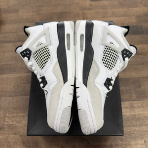 Jordan 4 Retro Military Black (GS) Size 6Y (Pre-Owned) - Image 2