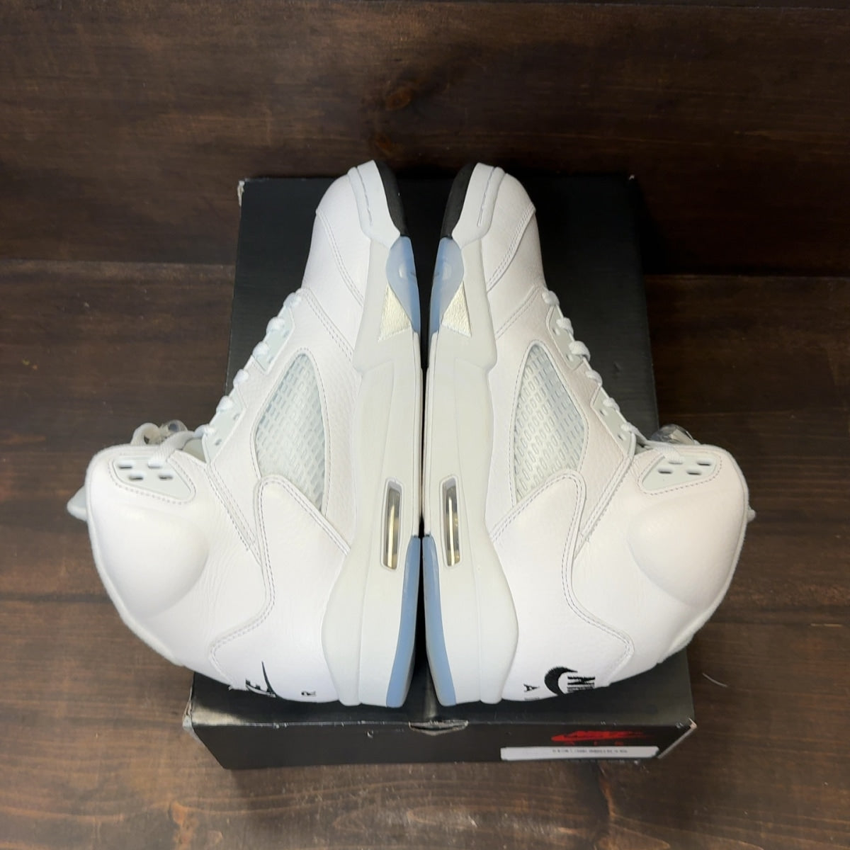 Jordan 5 Retro White Metallic (2026) Size 11 (Pre-Owned) - Image 6