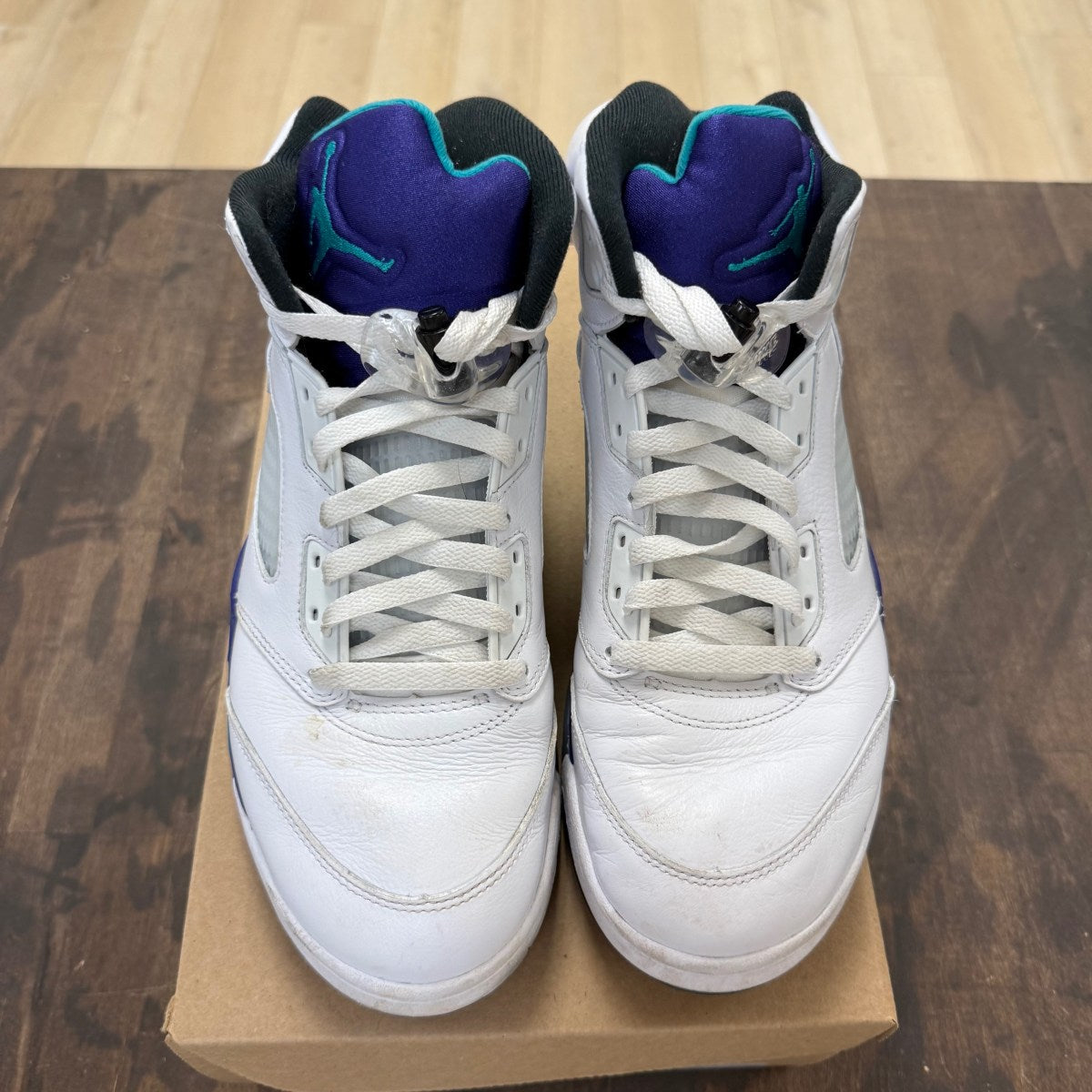 Jordan 5 Retro Grape (2025) Size 10 (Pre-Owned) - Image 2
