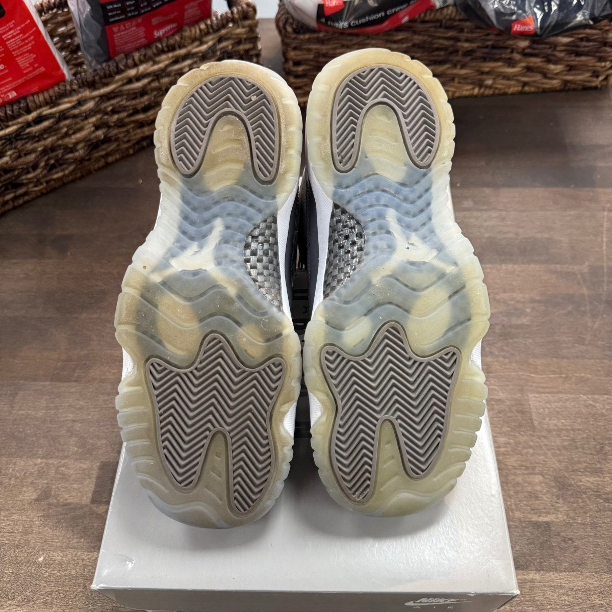 Jordan 11 Retro Cool Grey (2021) (GS) - Image 5