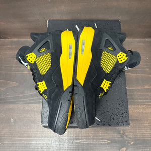 Jordan 4 Retro Thunder (2023) - Image 3
