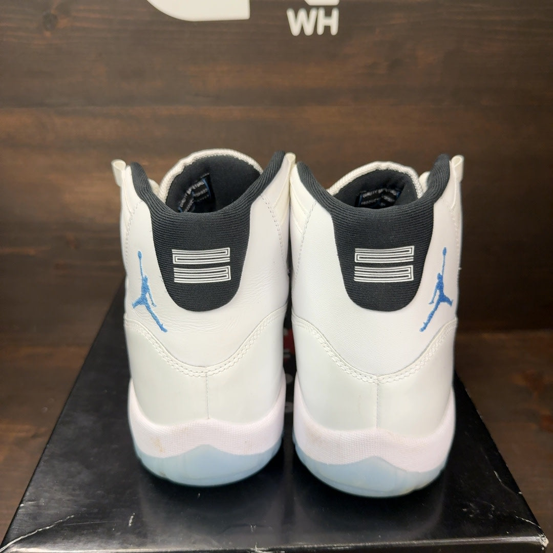 Jordan 11 Retro Legend Blue (2024) Size 10.5 (Pre-Owned)