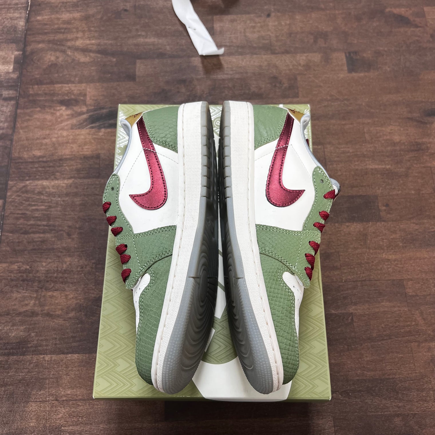 Year of the Dragon Jordan 1 Low OG (USED)