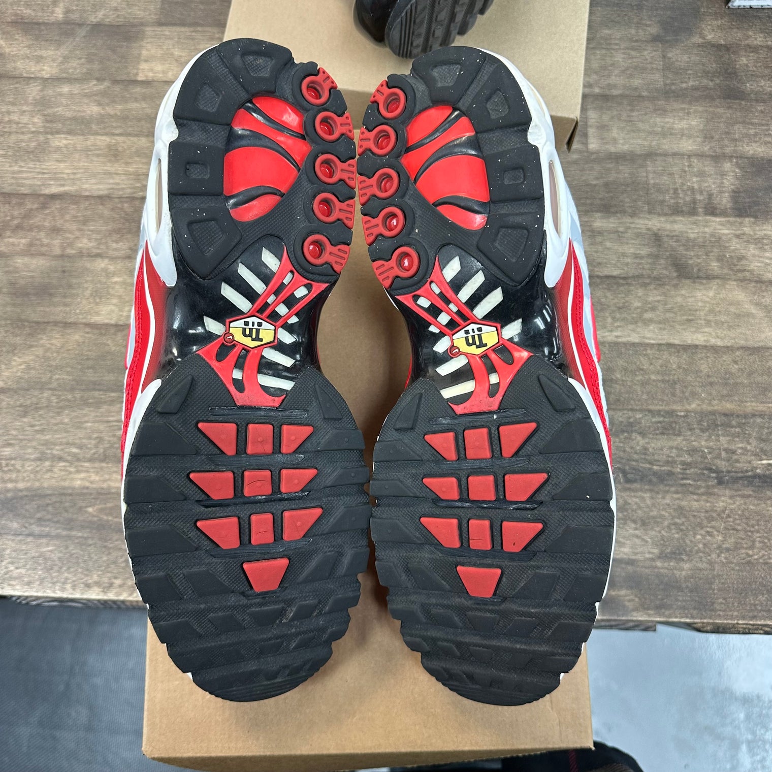 AM1 University Red Nike Air Max Plus (USED, No Box)