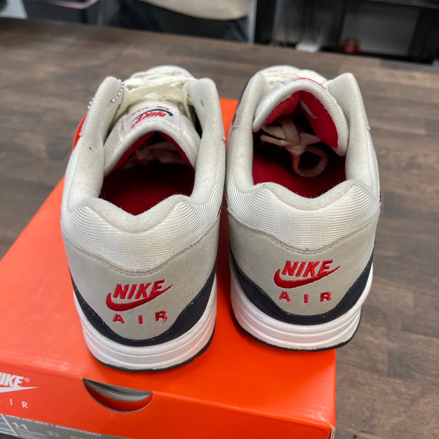 Obsidian Nike Air Max 1 (USED)