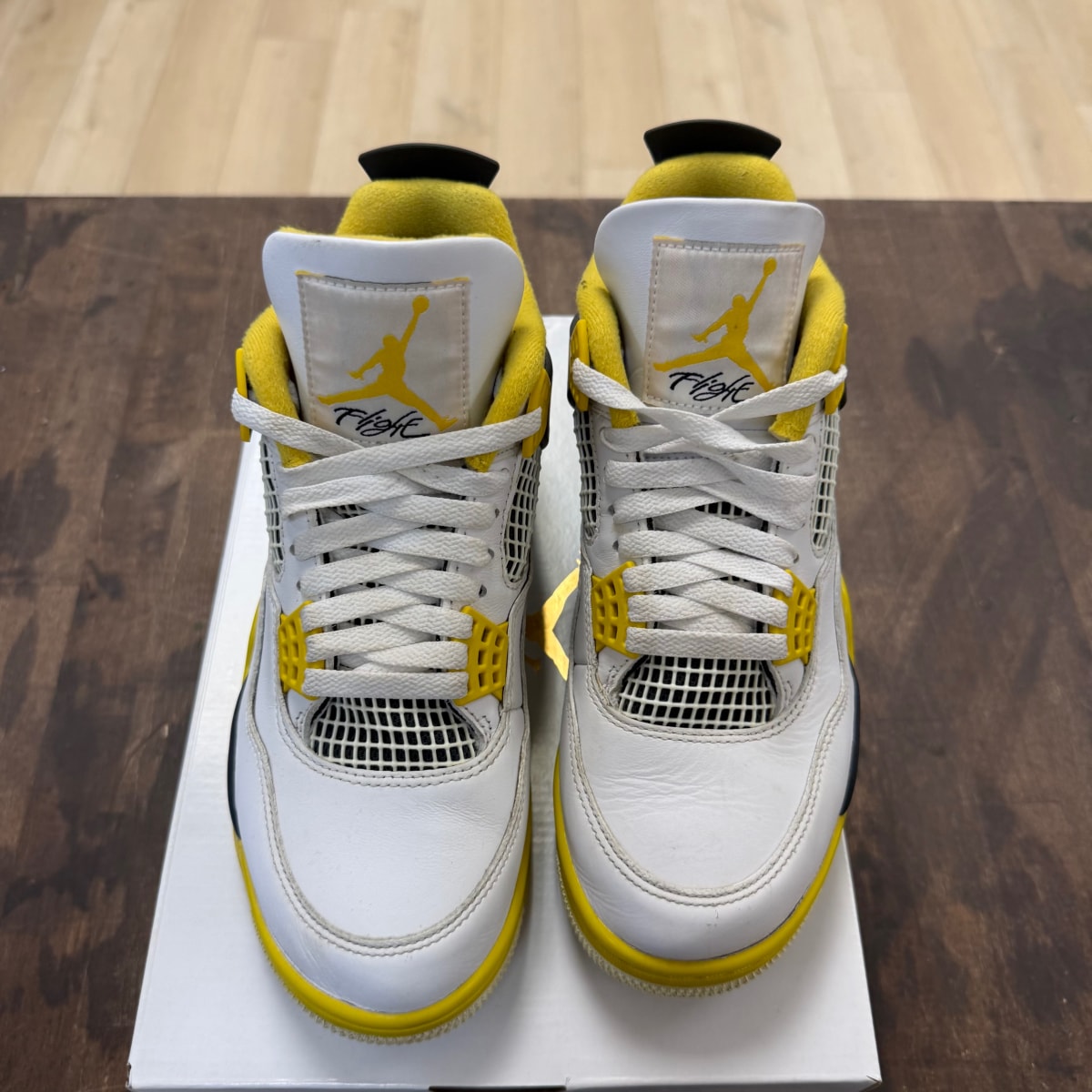Jordan 4 Retro Vivid Sulfur (Women's) Size 8.5W (Pre-Owned) - Image 2