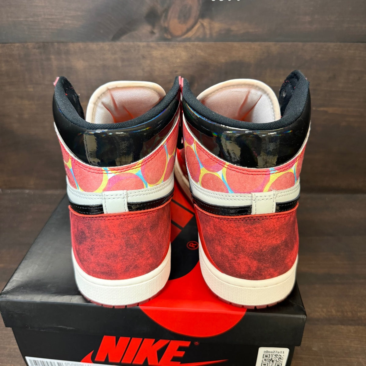 Jordan 1 Retro High OG Spider-Man Across the Spider-Verse - Image 3