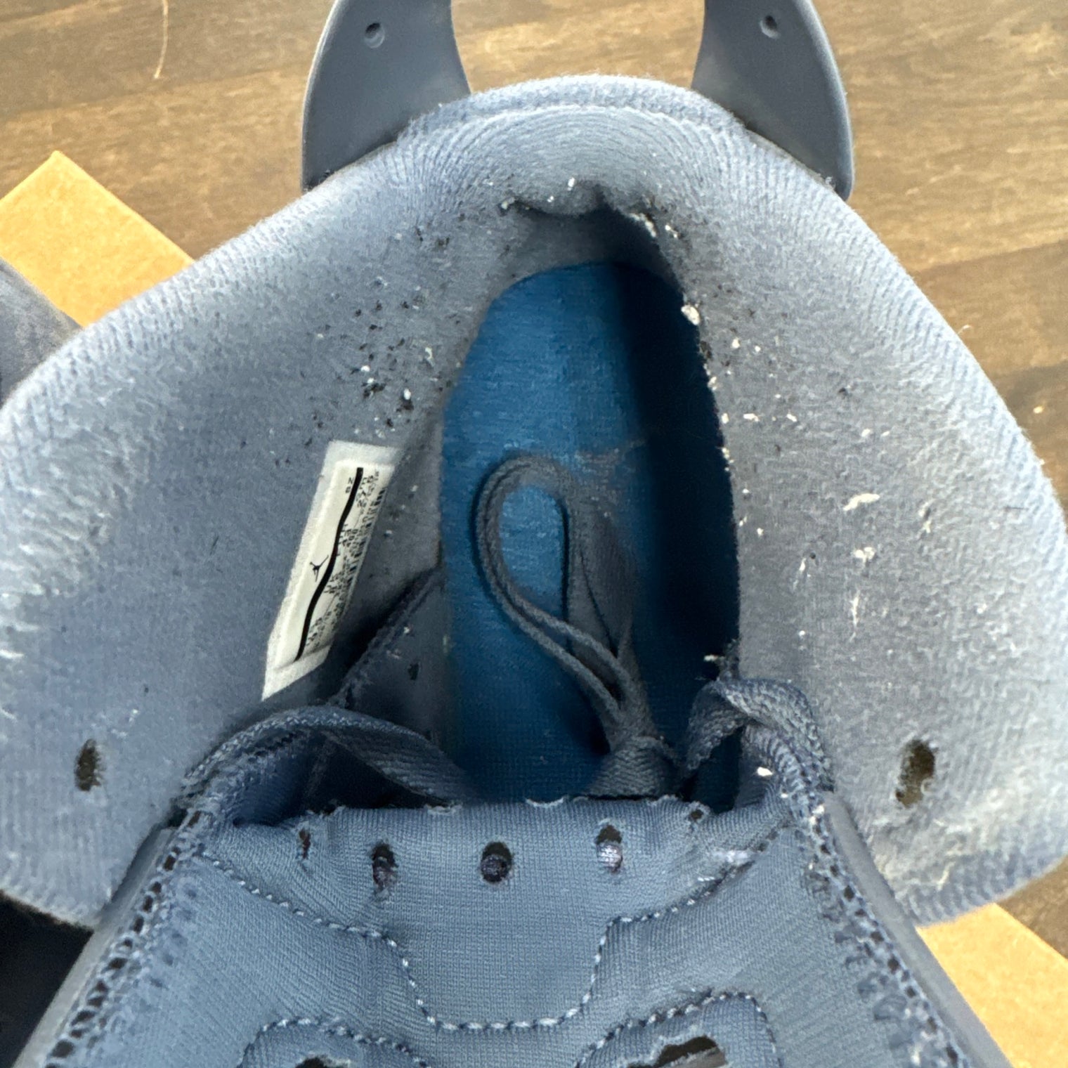 Diffused Blue Jordan 6 (USED,No Box)