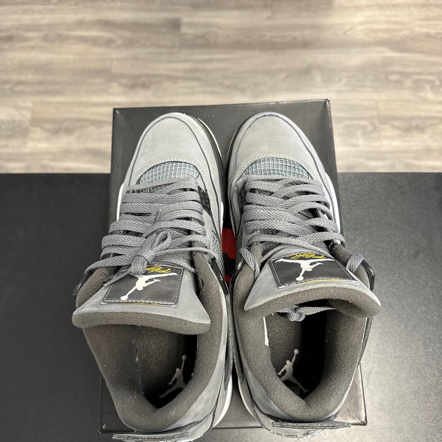 Cool Grey Jordan 4 (USED)