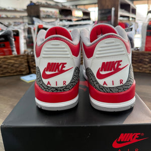 Jordan 3 Retro Fire Red (2022) Size 9 (Pre-Owned) - Image 4